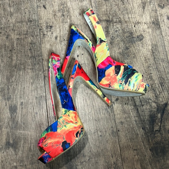 GUESS Peep-Toe Sling- Back Muti Colored Heels - Picture 2 of 14